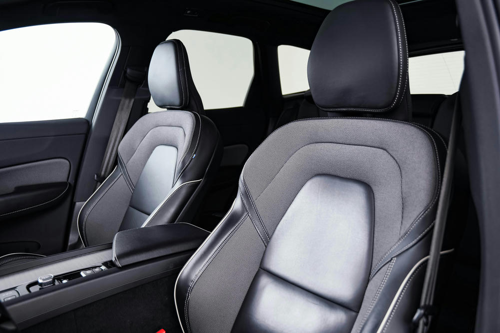 Volvo - XC60 T6 Recharge - B833254 - Interieur (2)