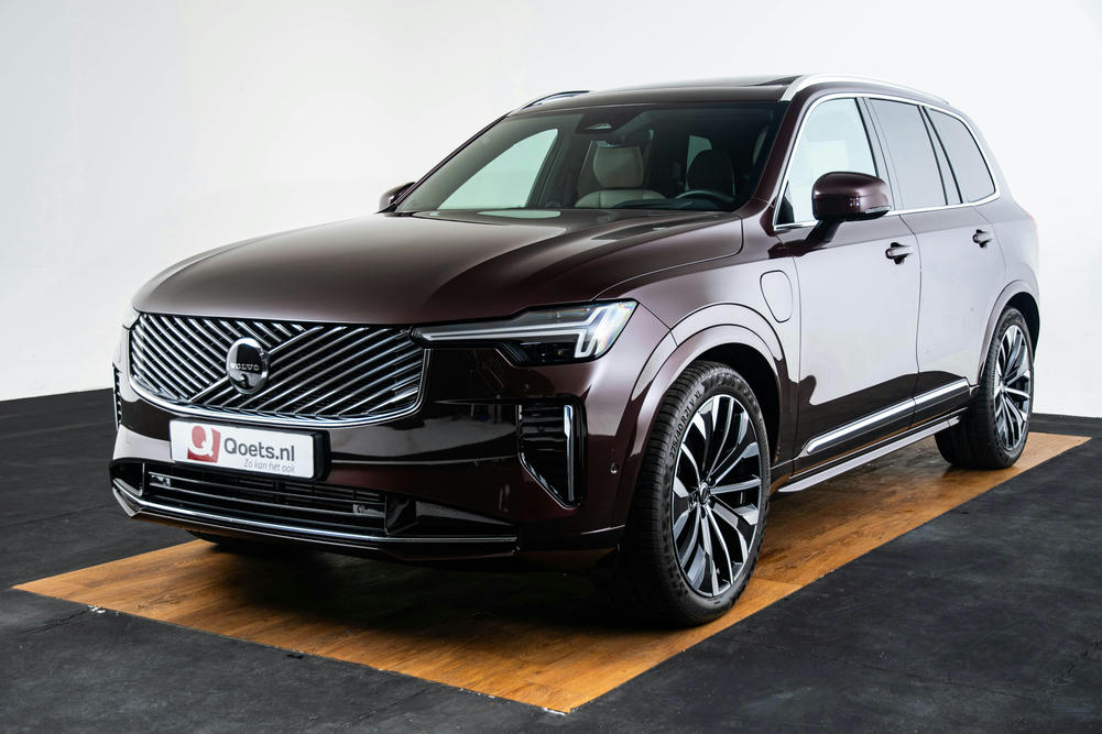 Volvo - XC90 T8 AWD Plug-in Hybrid Ultra Bright - 1353796 - Exterieur (2)