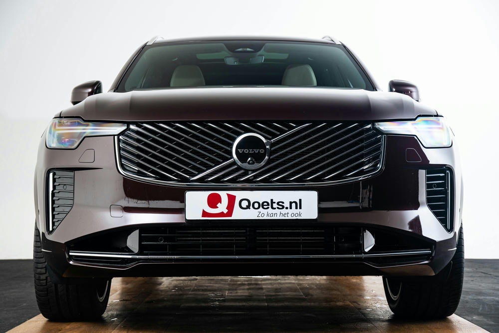 Volvo - XC90 T8 AWD Plug-in Hybrid Ultra Bright - 1353796 - Exterieur (4)