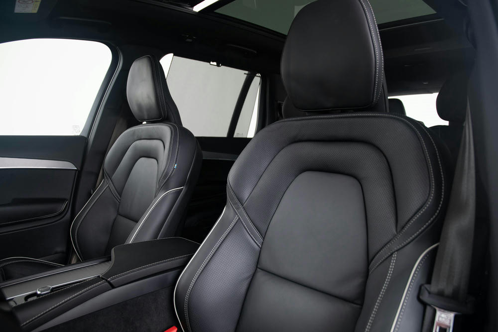 Volvo - XC90 T8 Recharge Ultimate Dark - 1920947 - Interieur (3)