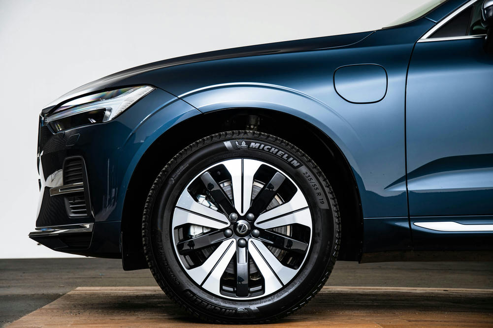 Volvo XC60 19 inch velg dichtbij