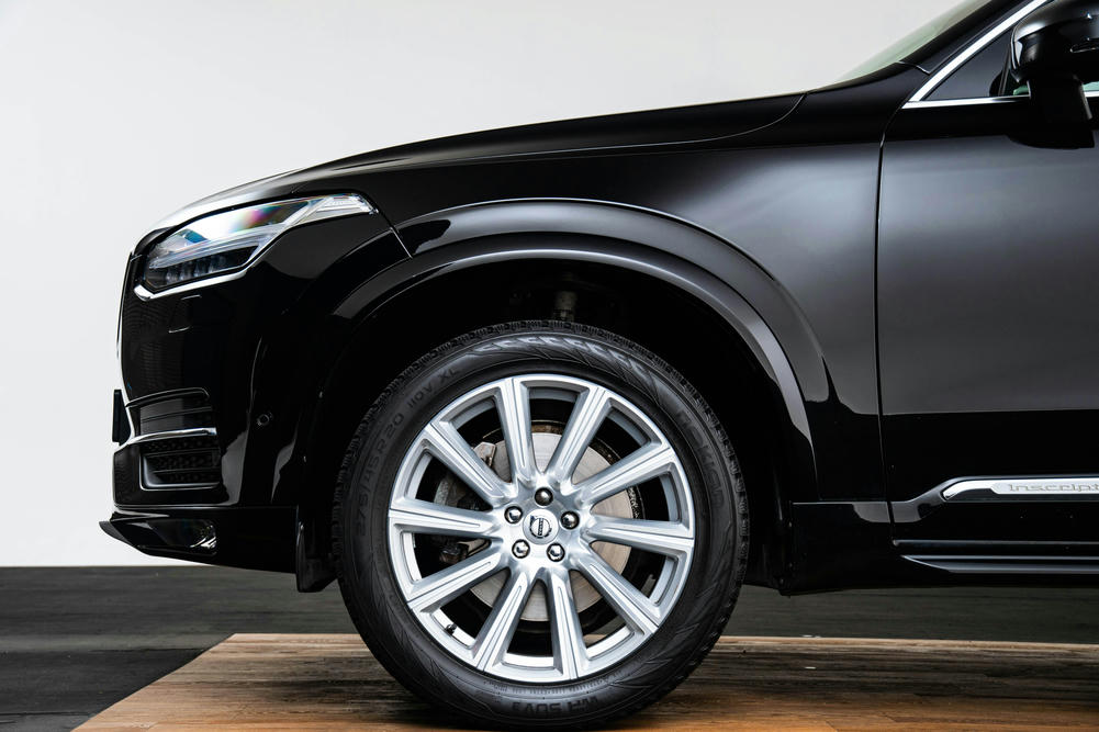 Volvo XC90 20 inch 10 spaaks dichtbij