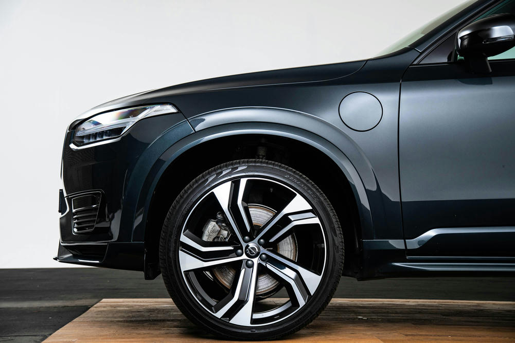 Volvo XC90 22 inch 5dubbelspaaks dichtbij