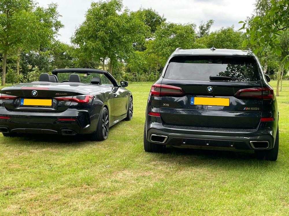 BMW M440i en BMW X5 M50i