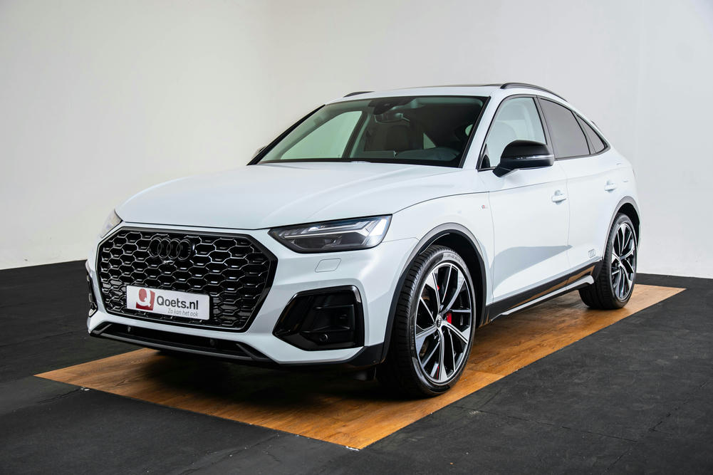 Witte audi Q5 sportk 55 TFSI e quattro