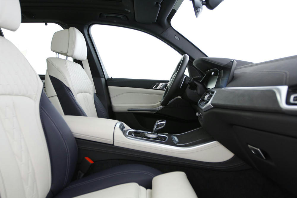 ZAEI - BMW Individual erweiterte Lederausstattung 'Merino' Elfenbeinweiß/Nachtblau