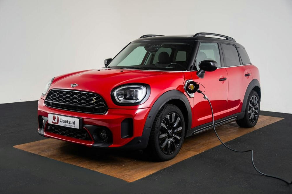 MINI Countryman Chili Red