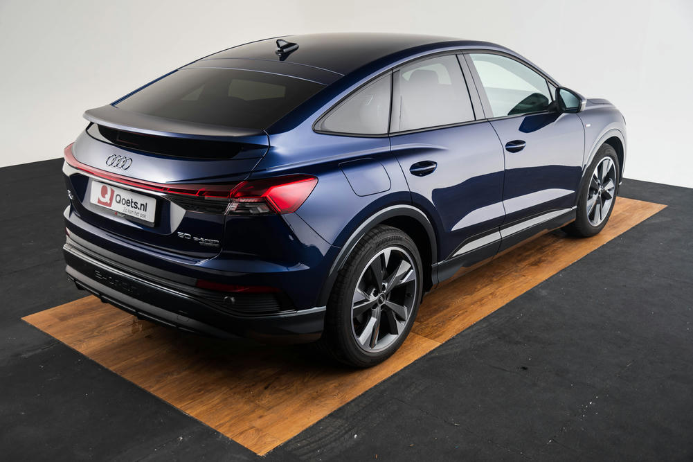 Audi Q4 e-tron Navarrablauw