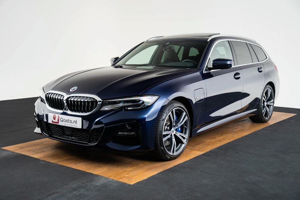 bmw 330e (11)