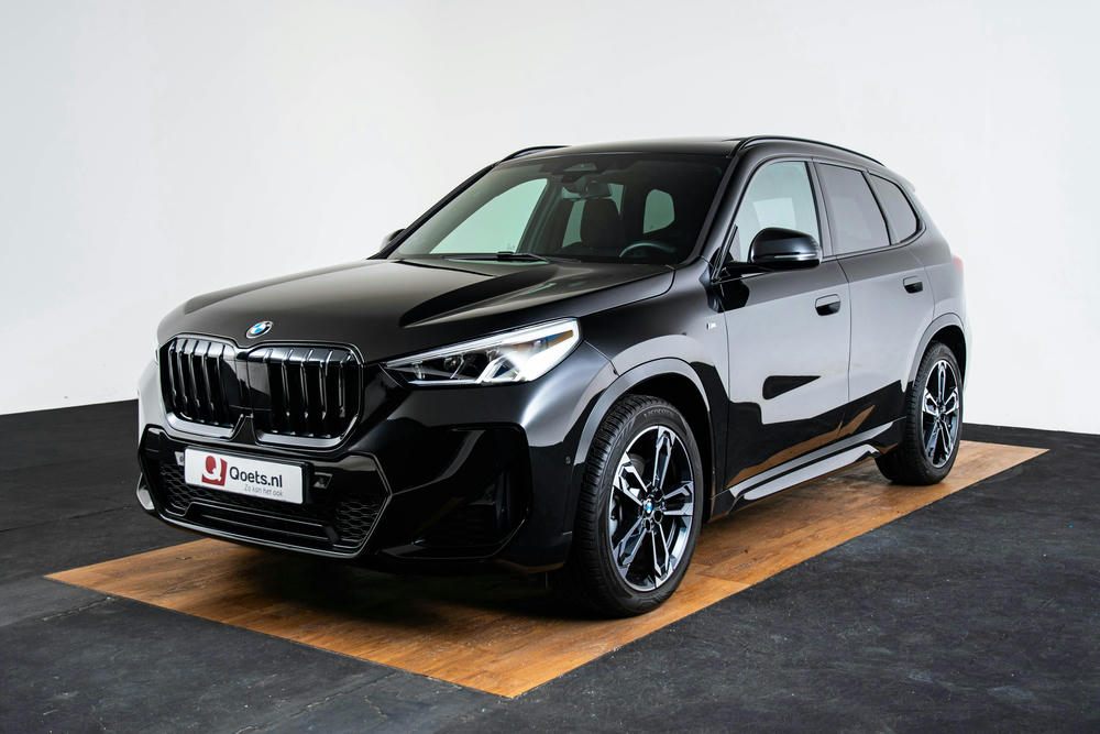 bmw x1 met 19 inch velgen