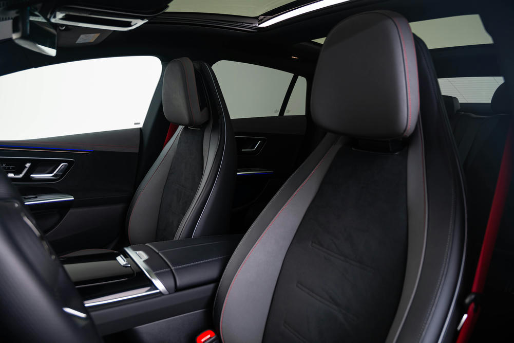 Mercedes EQE voorstoelen