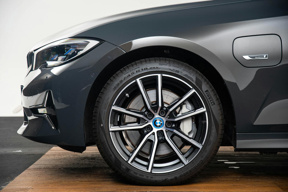 19 inch- BMW Styling 780 - Luxury Line