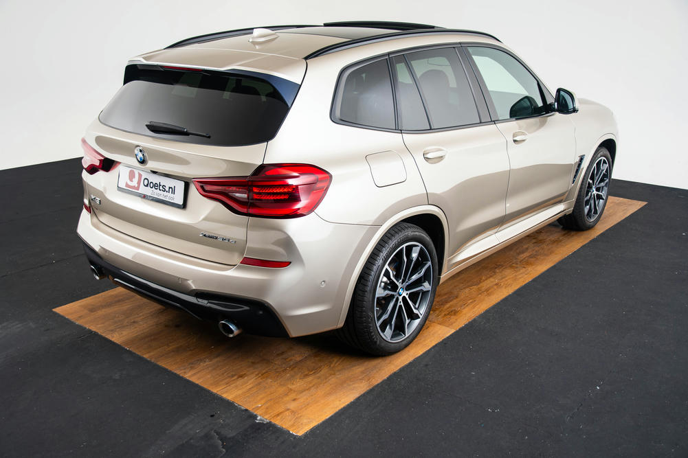BMW X3 xDrive30e Sunstone Metallic