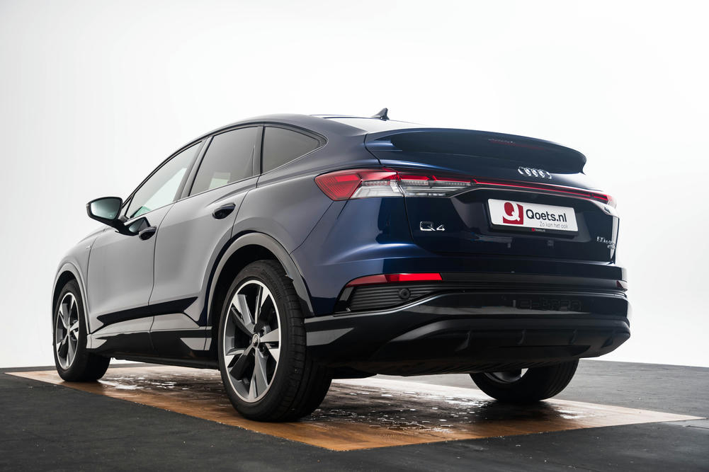 Audi Q4 e-tron Navarrablauw