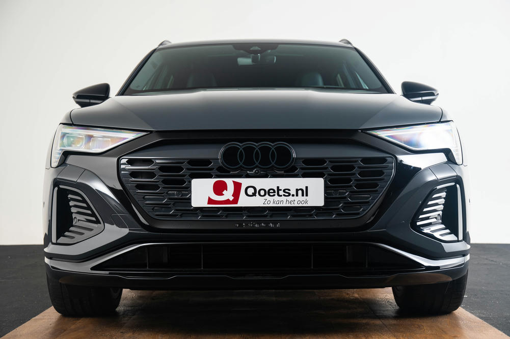 Audi Q8 e-tron Magneetgrijs
