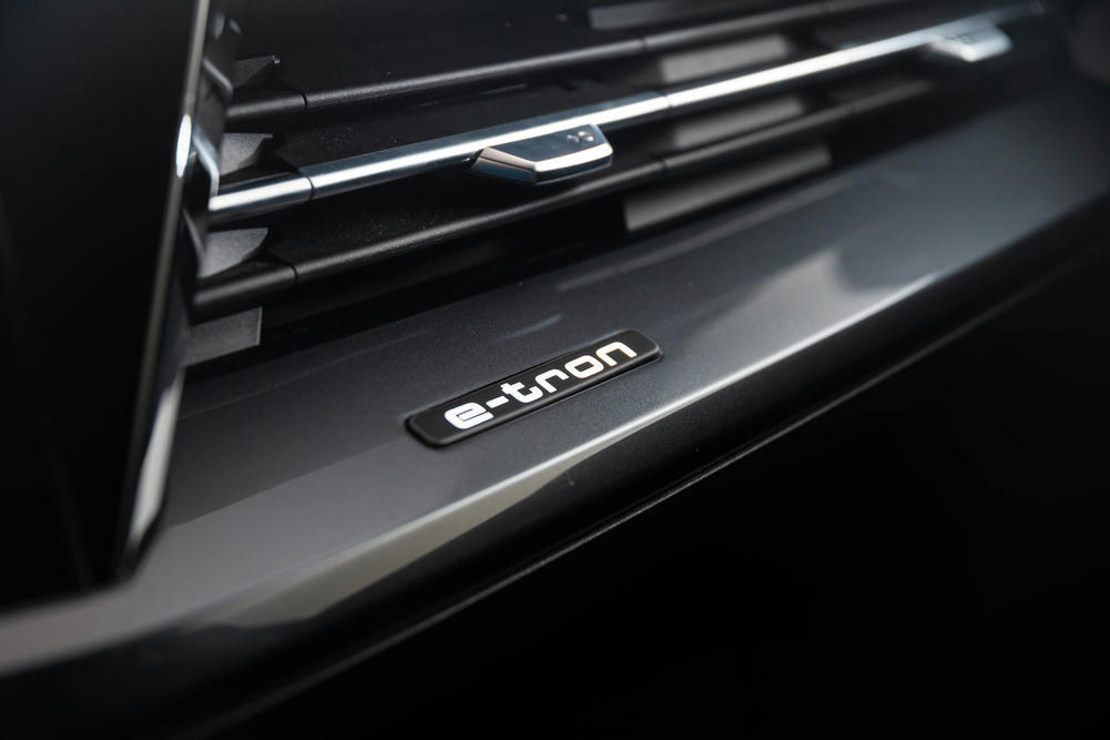 Audi Q4 e-tron Navarrablauw