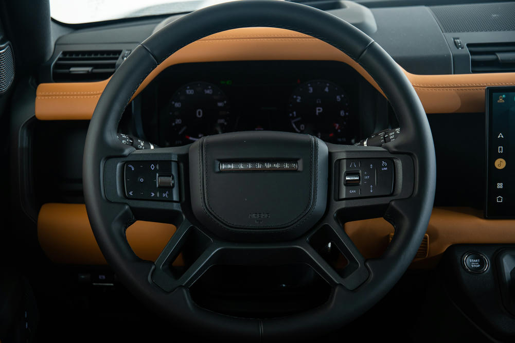 Multifunctioneel stuurwiel met digitaal dashboard