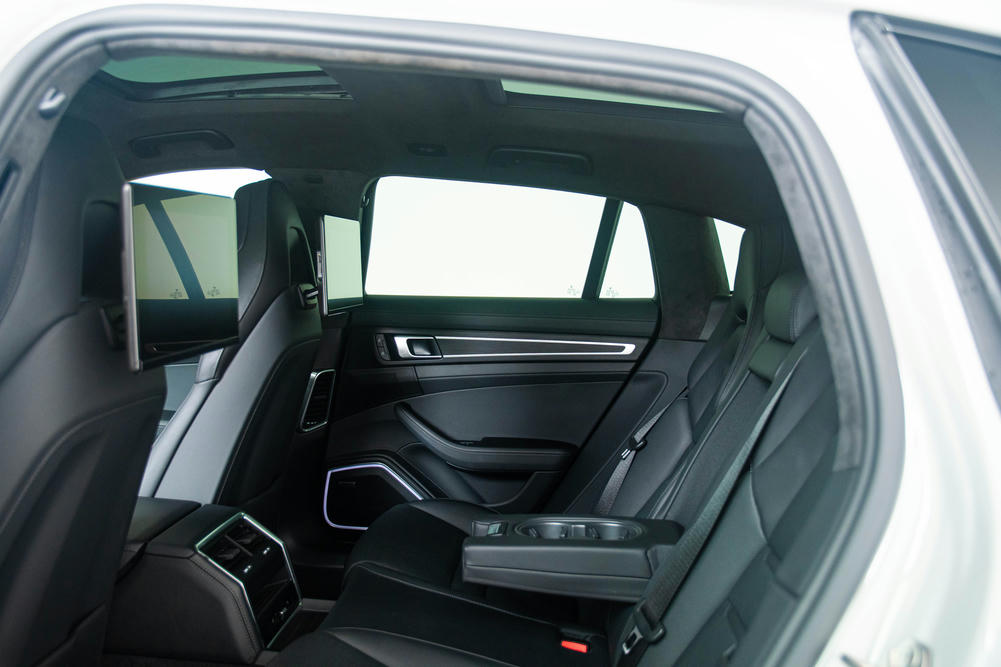 Porsche Rear Seat Entertainment