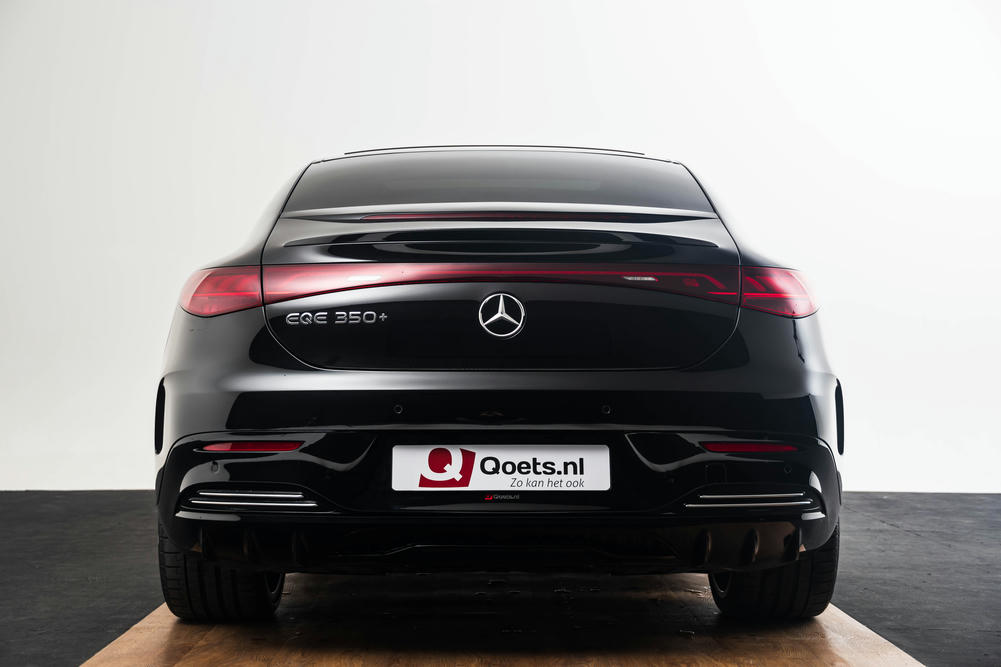 Mercedes EQE achterkant