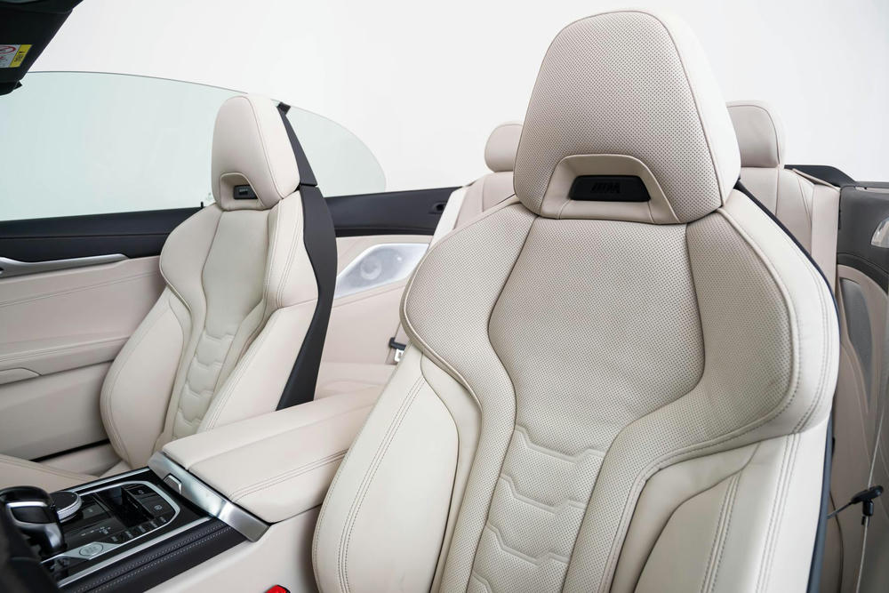 lederen sportstoelen met ventilatie