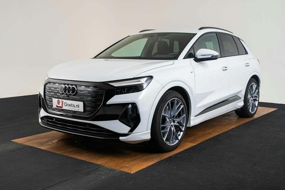 q4 etron met 21 inch - Audi Sport, gegoten lichtmetaal 5-W-spaak-ster-design