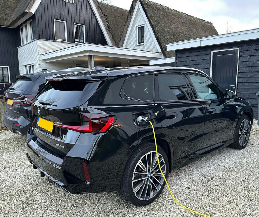 stiphout bmw ix1
