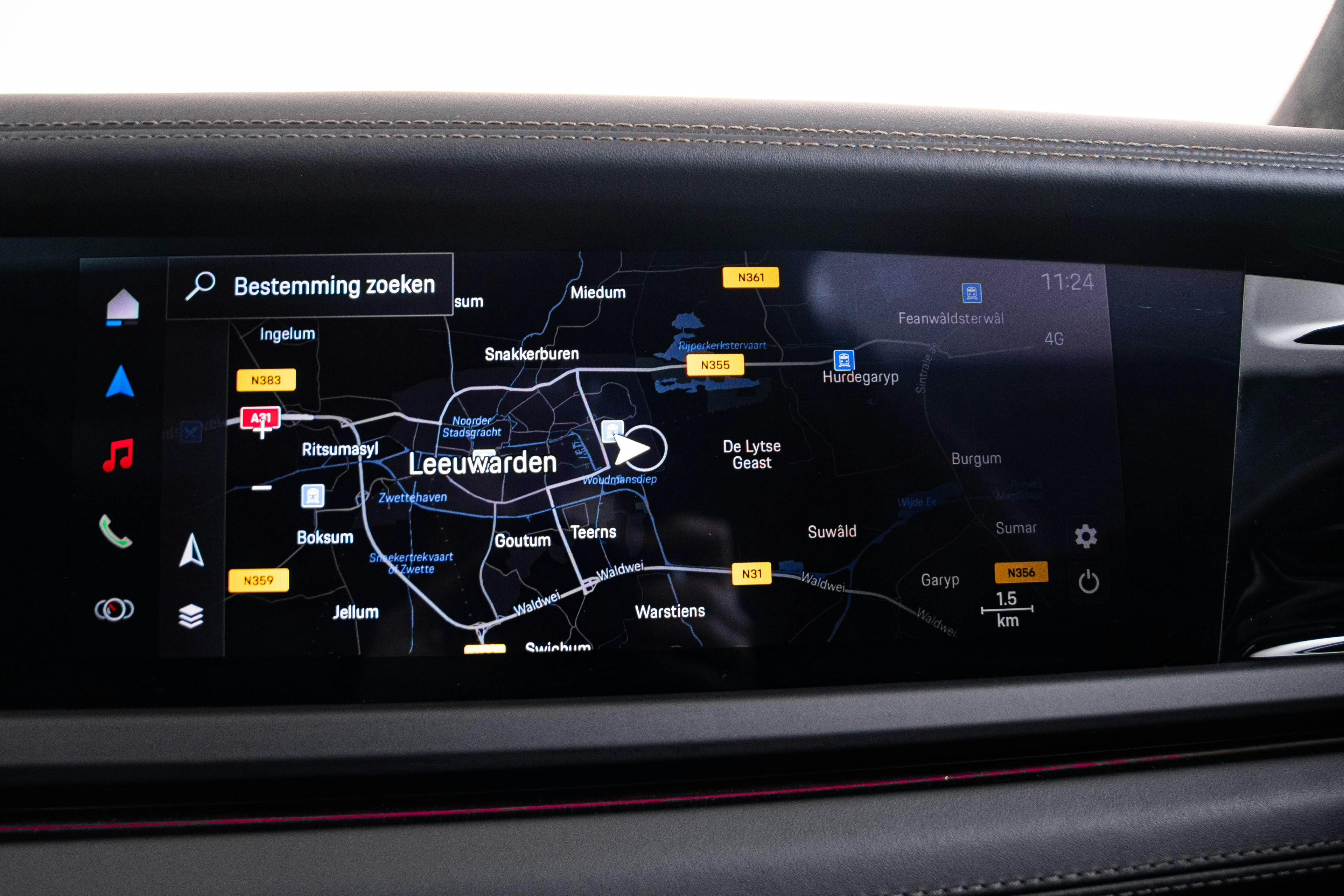 Car image 6