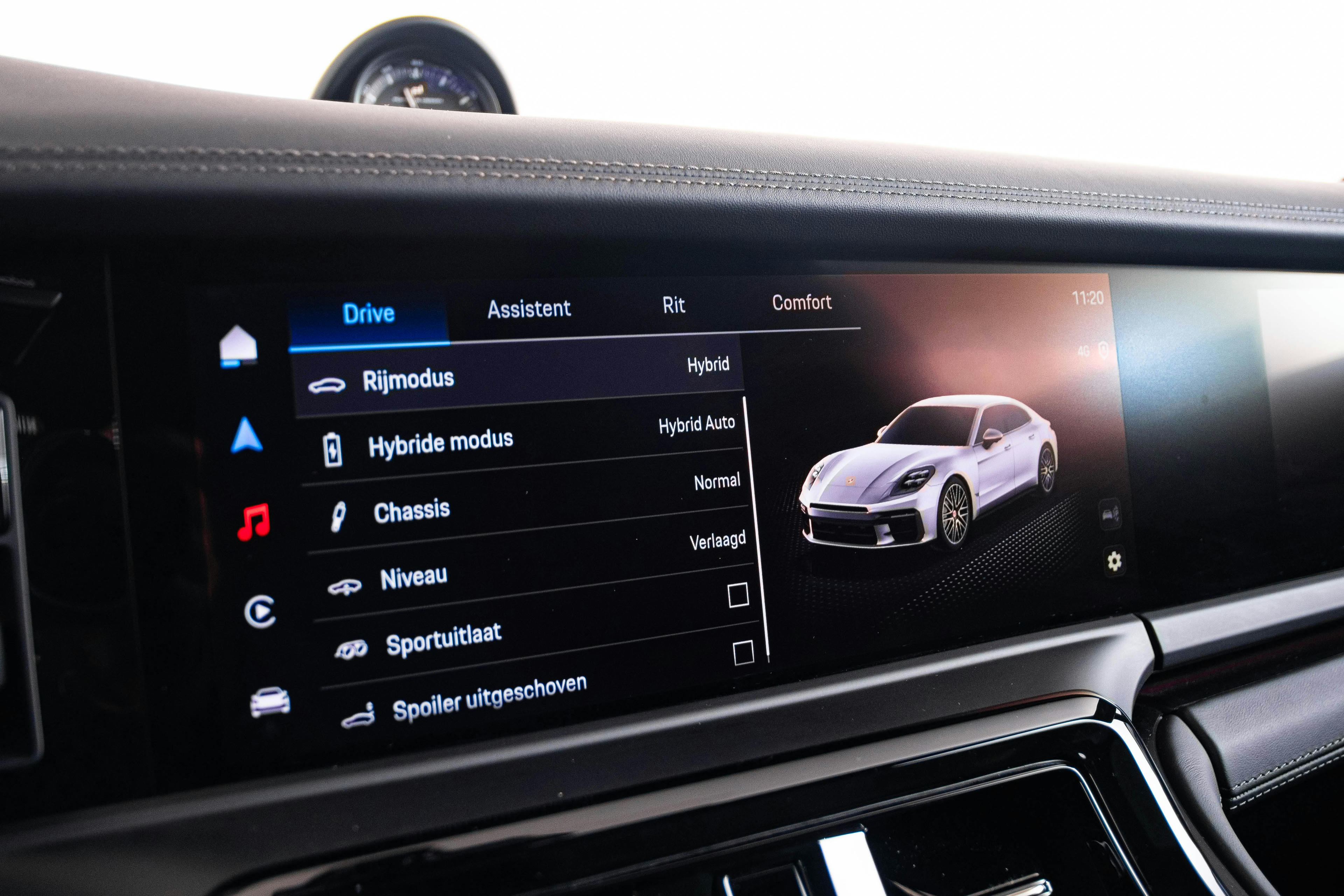 Car image 11