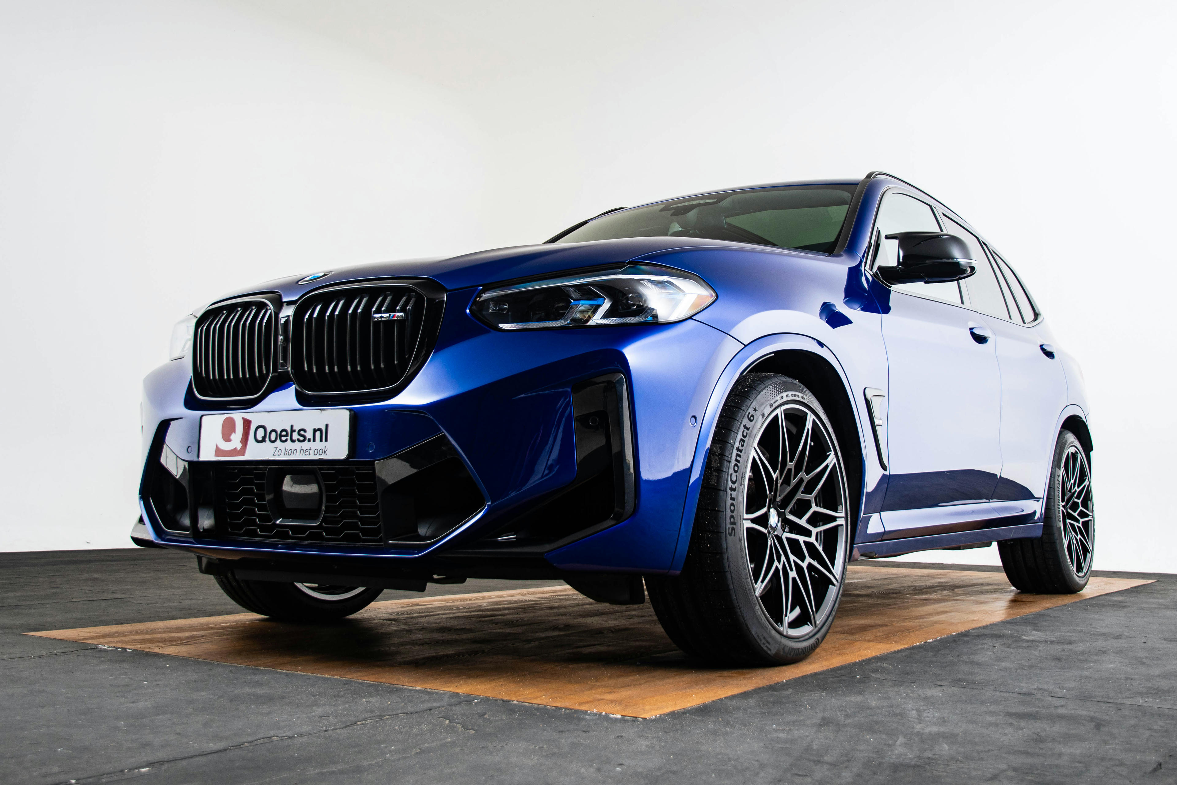 Car image 8