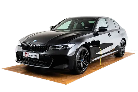 BMW 330e Sedan