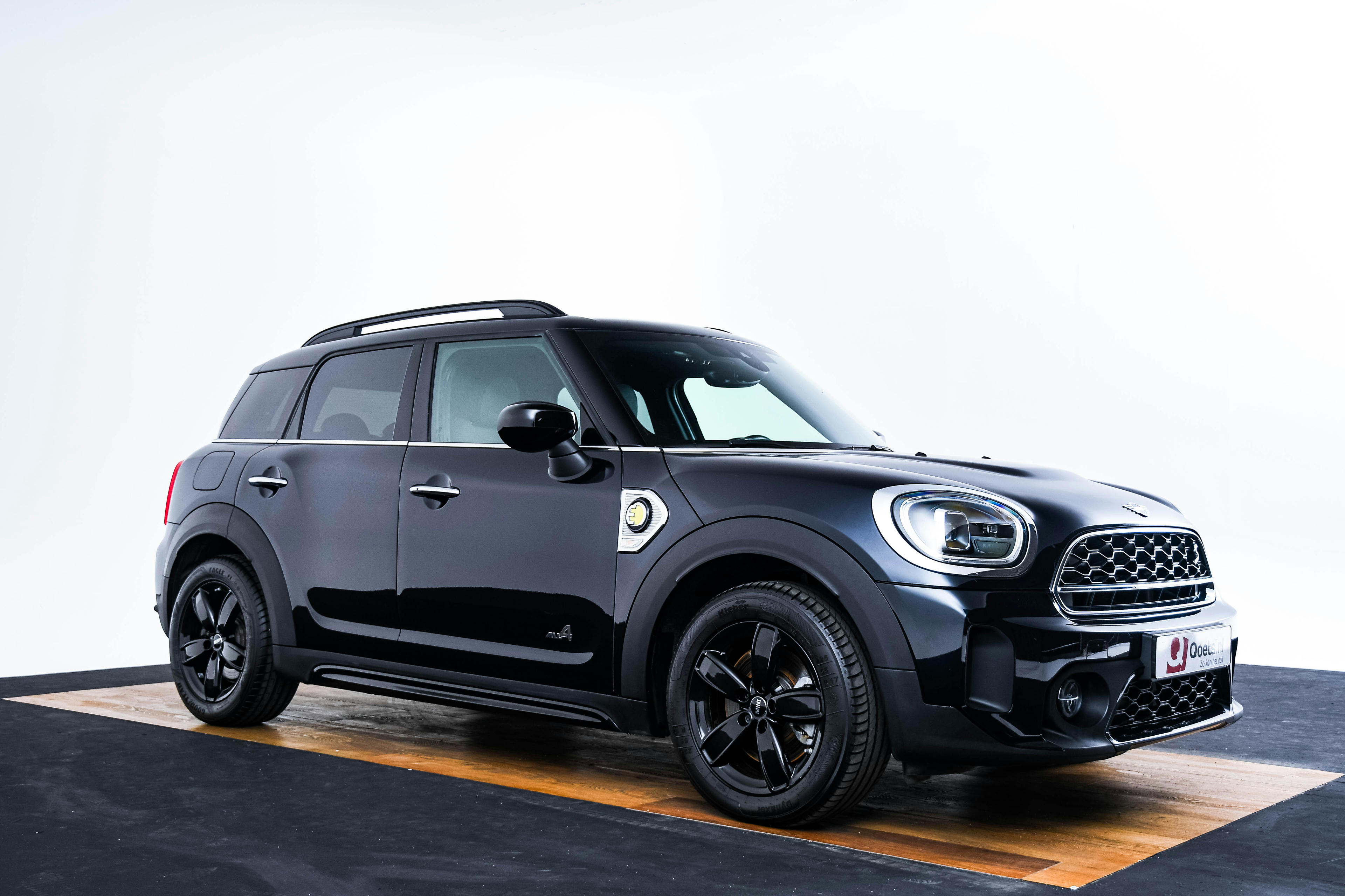 Car image 17