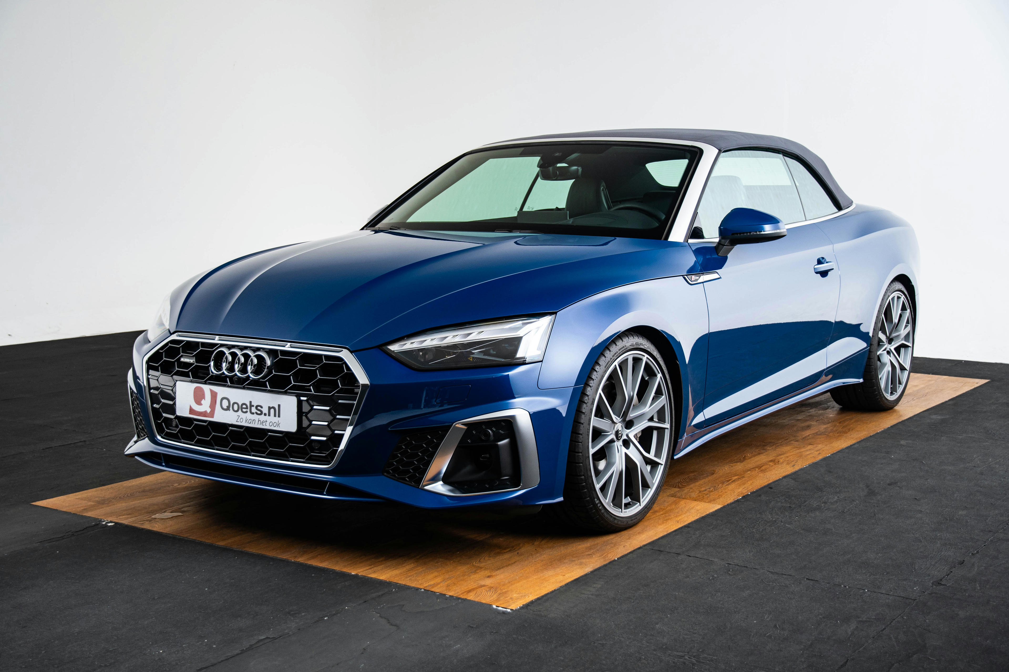 Car image 10