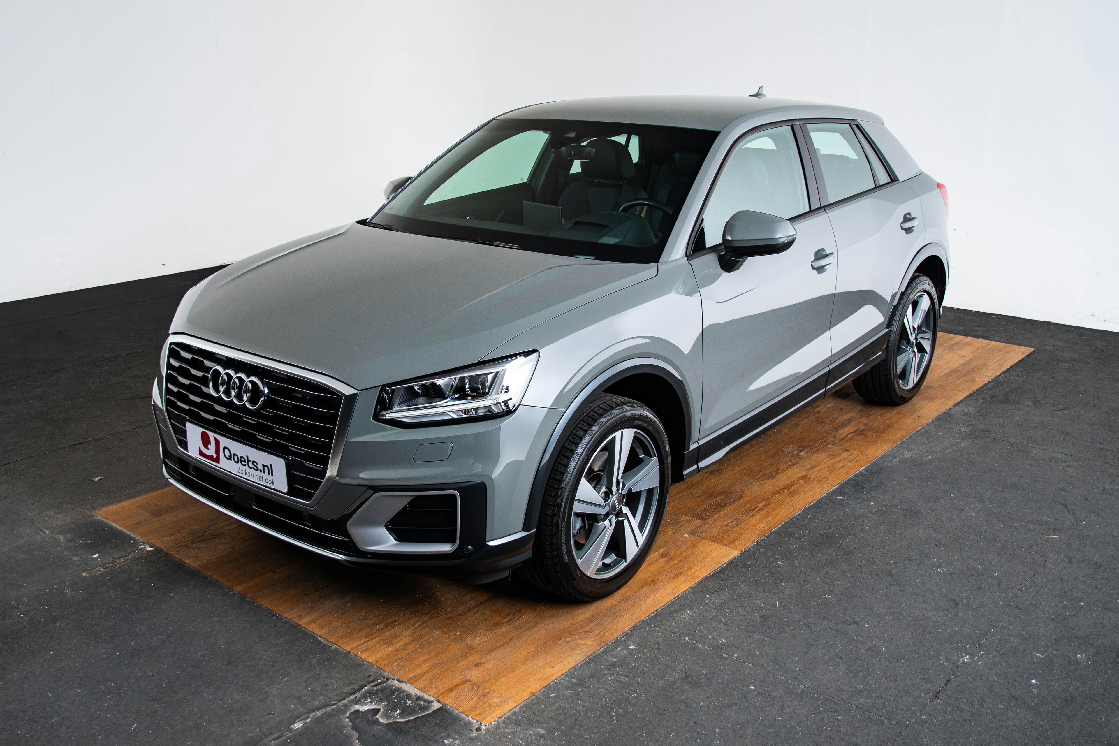 Car image 7