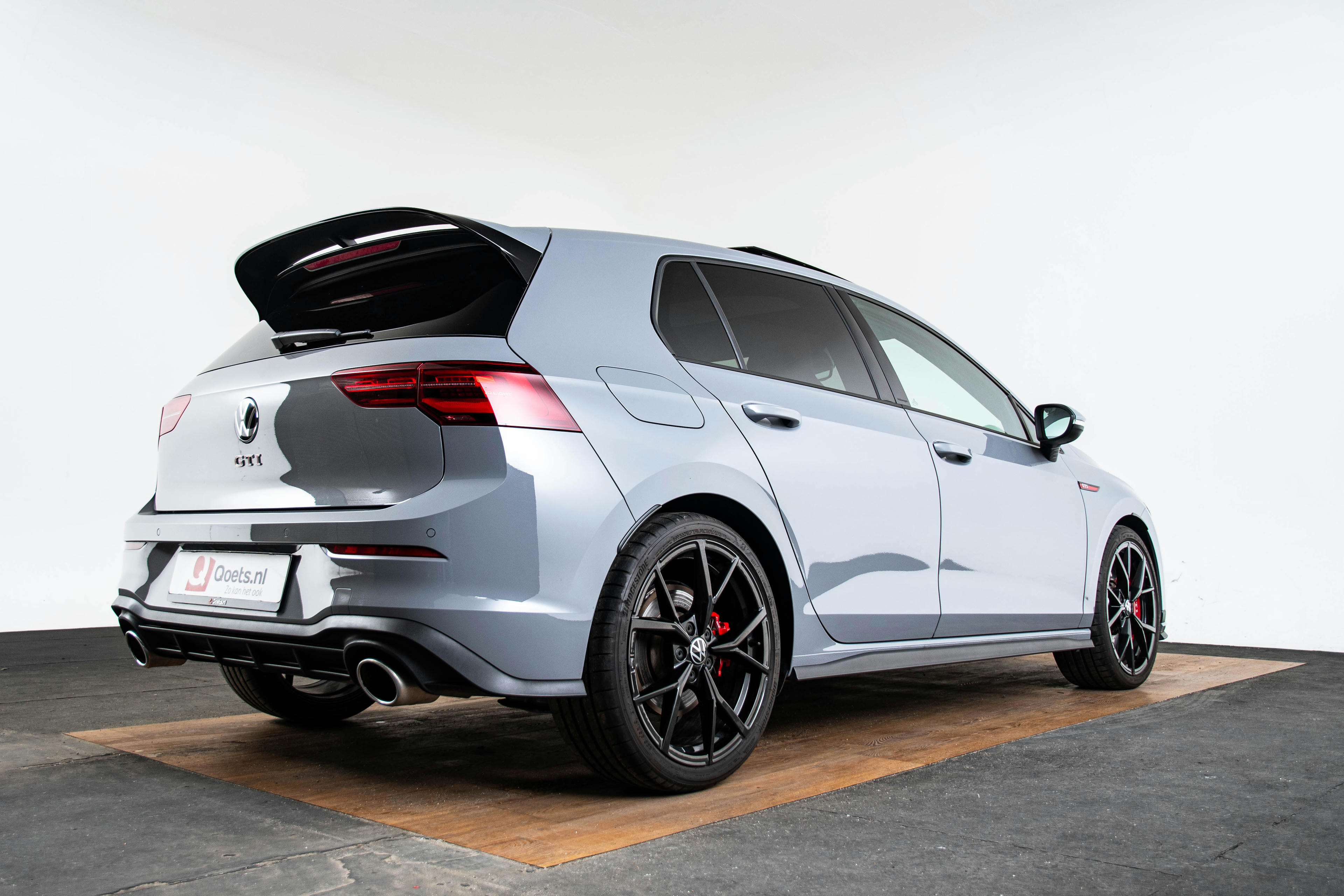 Car image 13