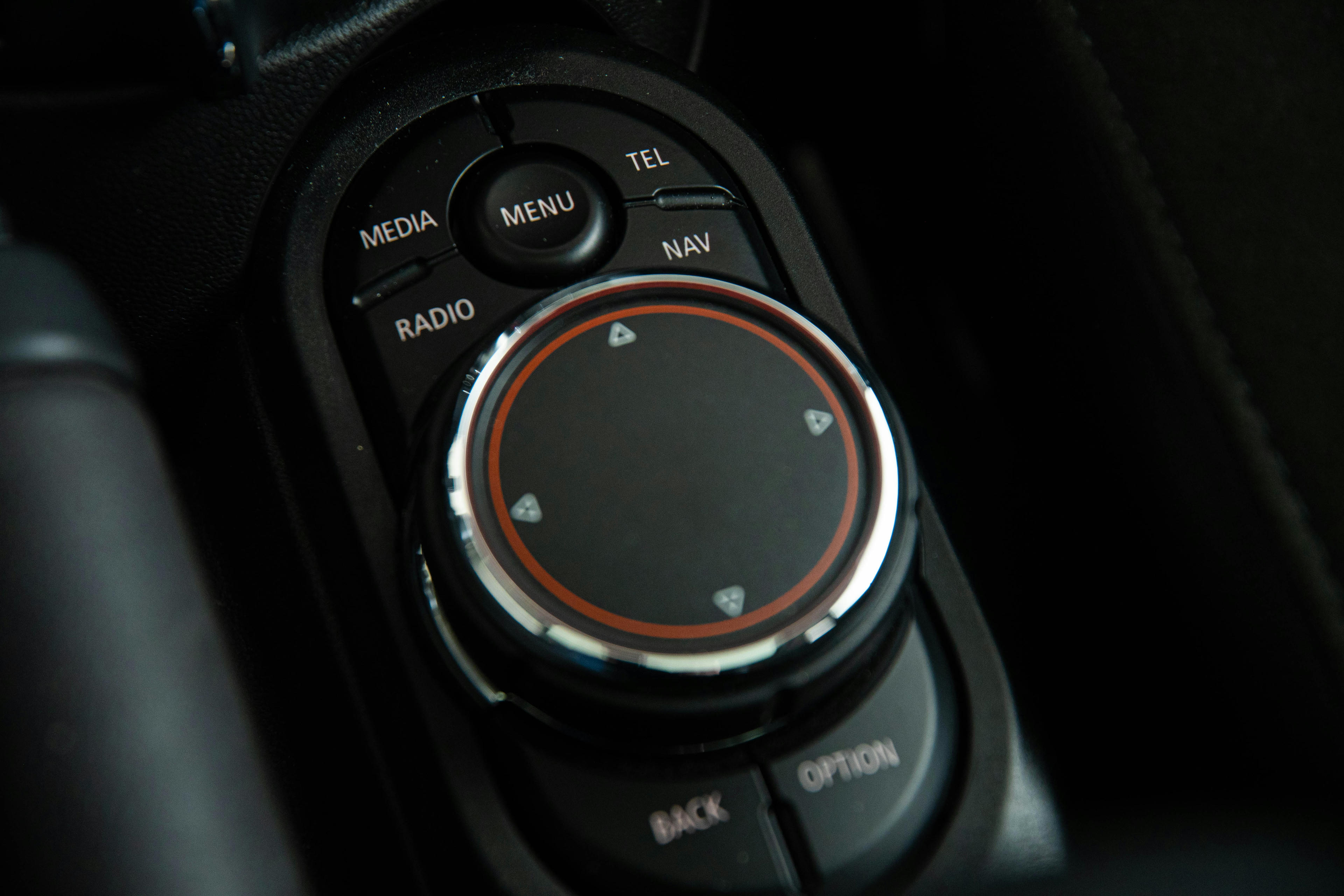 Car image 13