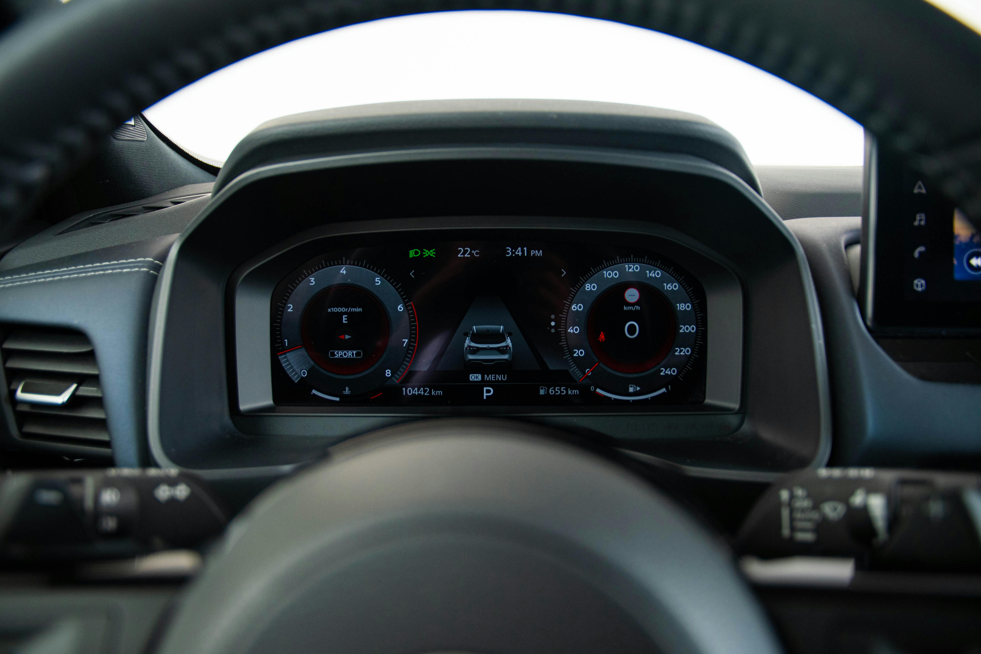 Car image 15