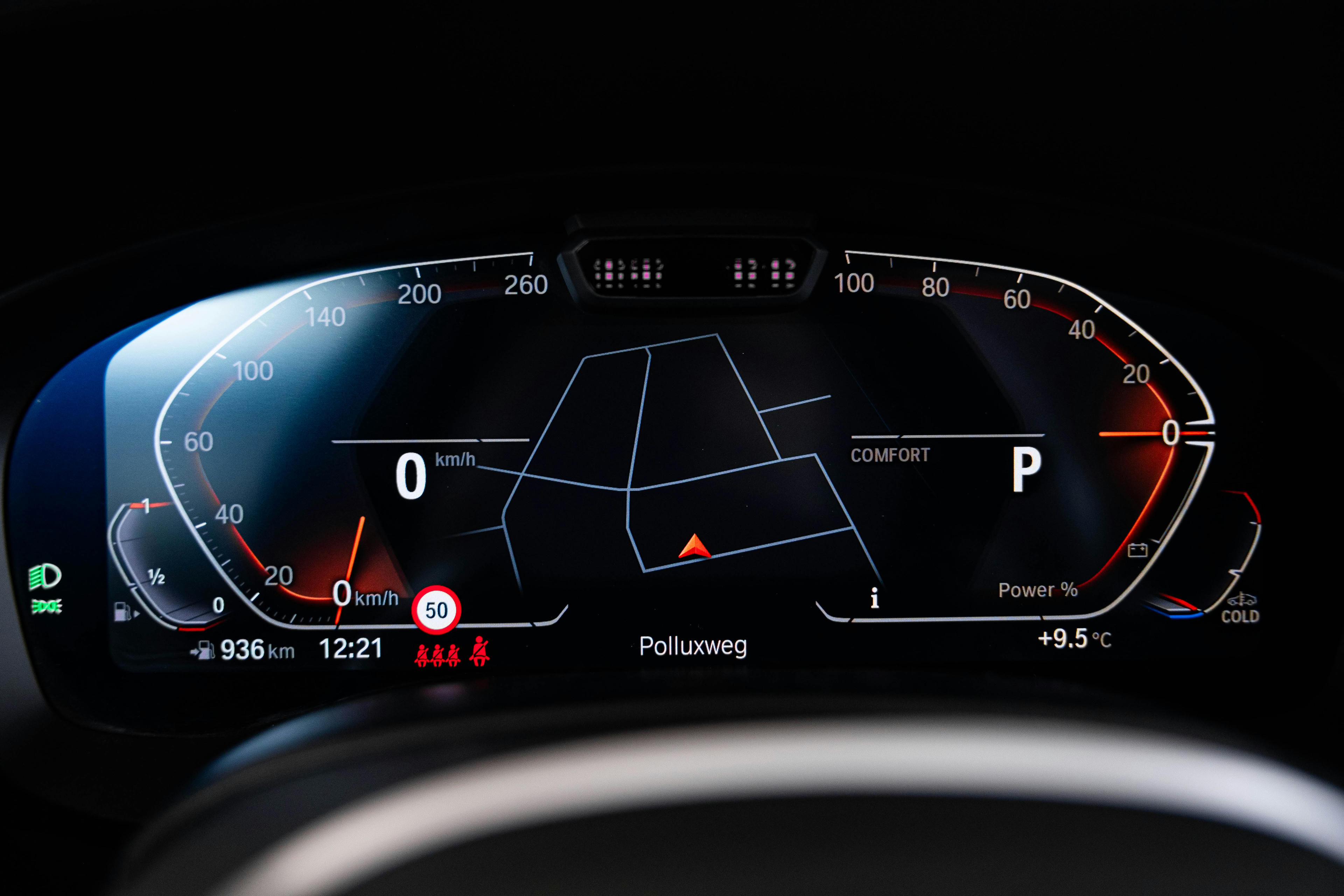 Car image 9