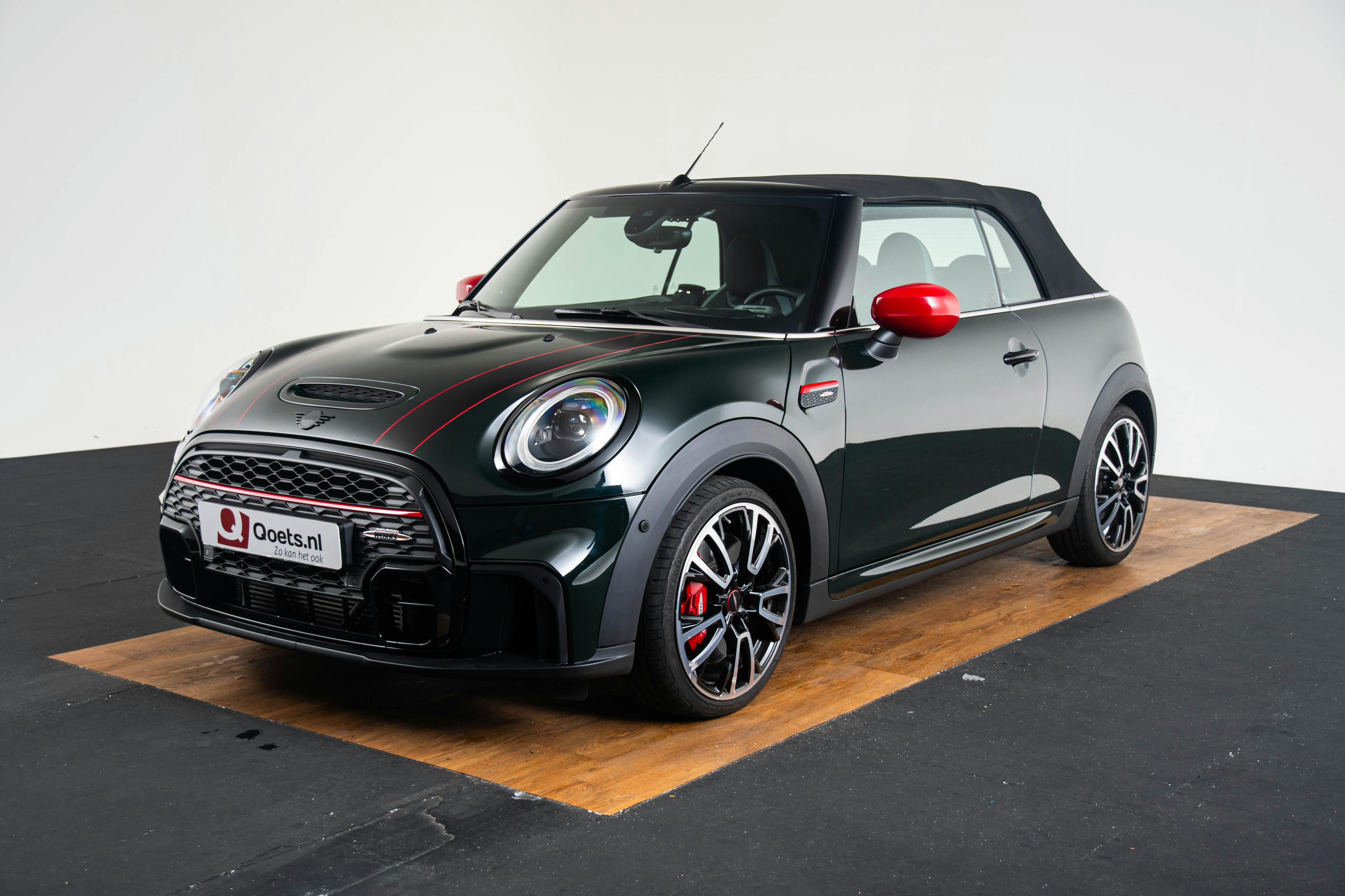Car image 11