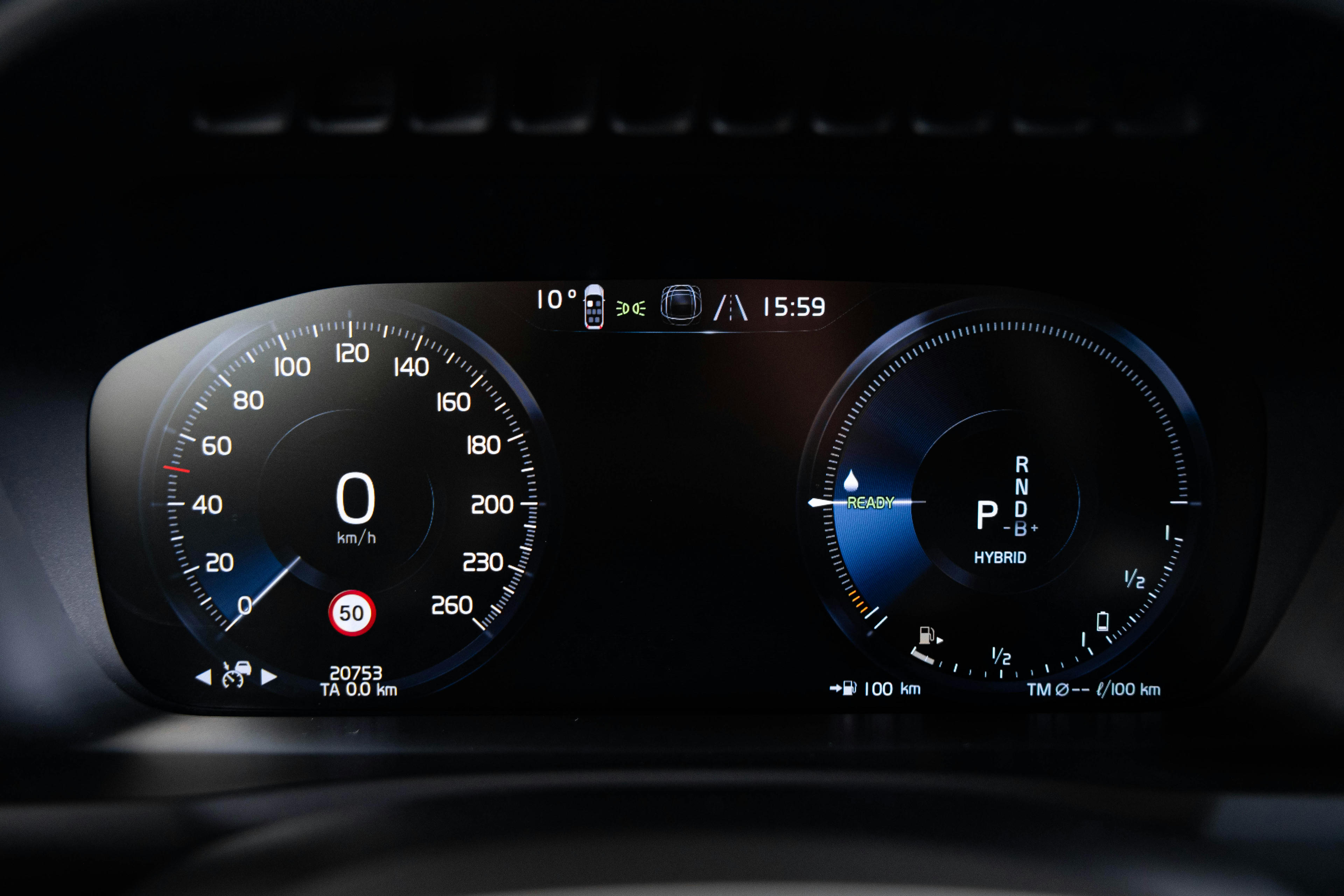 Car image 10
