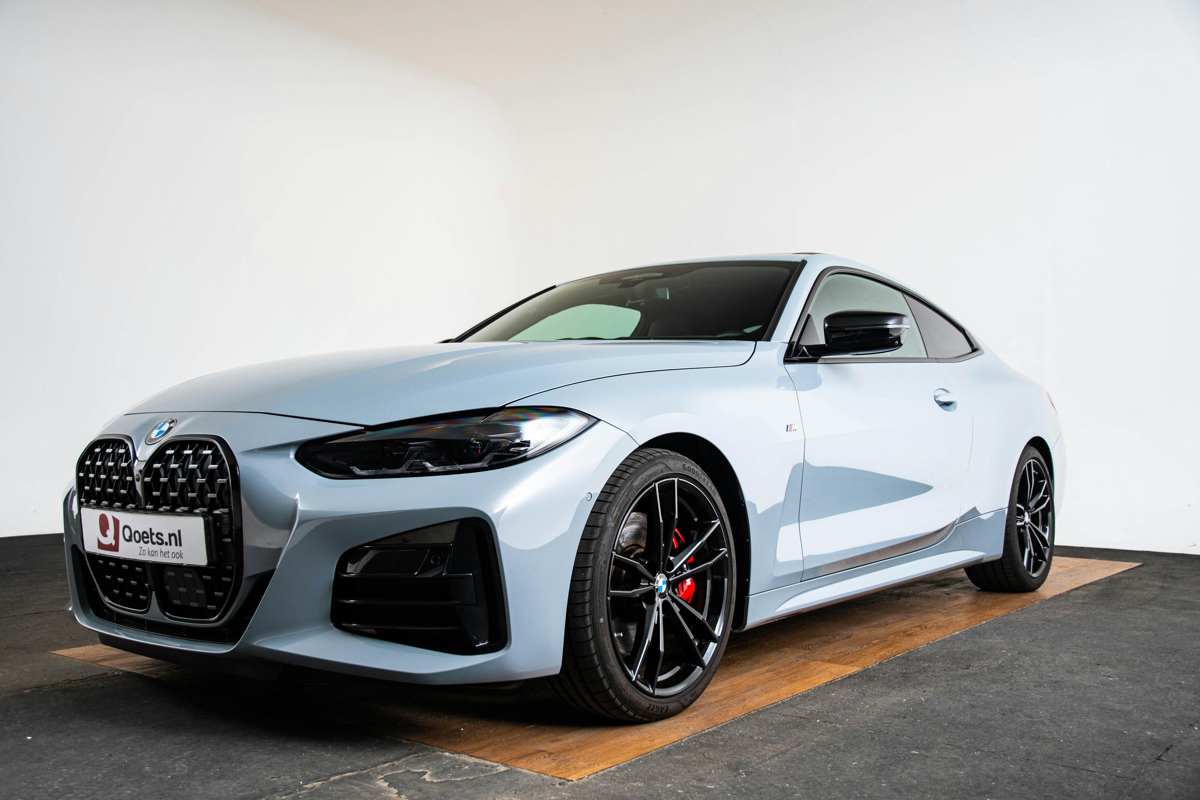 Car image 17
