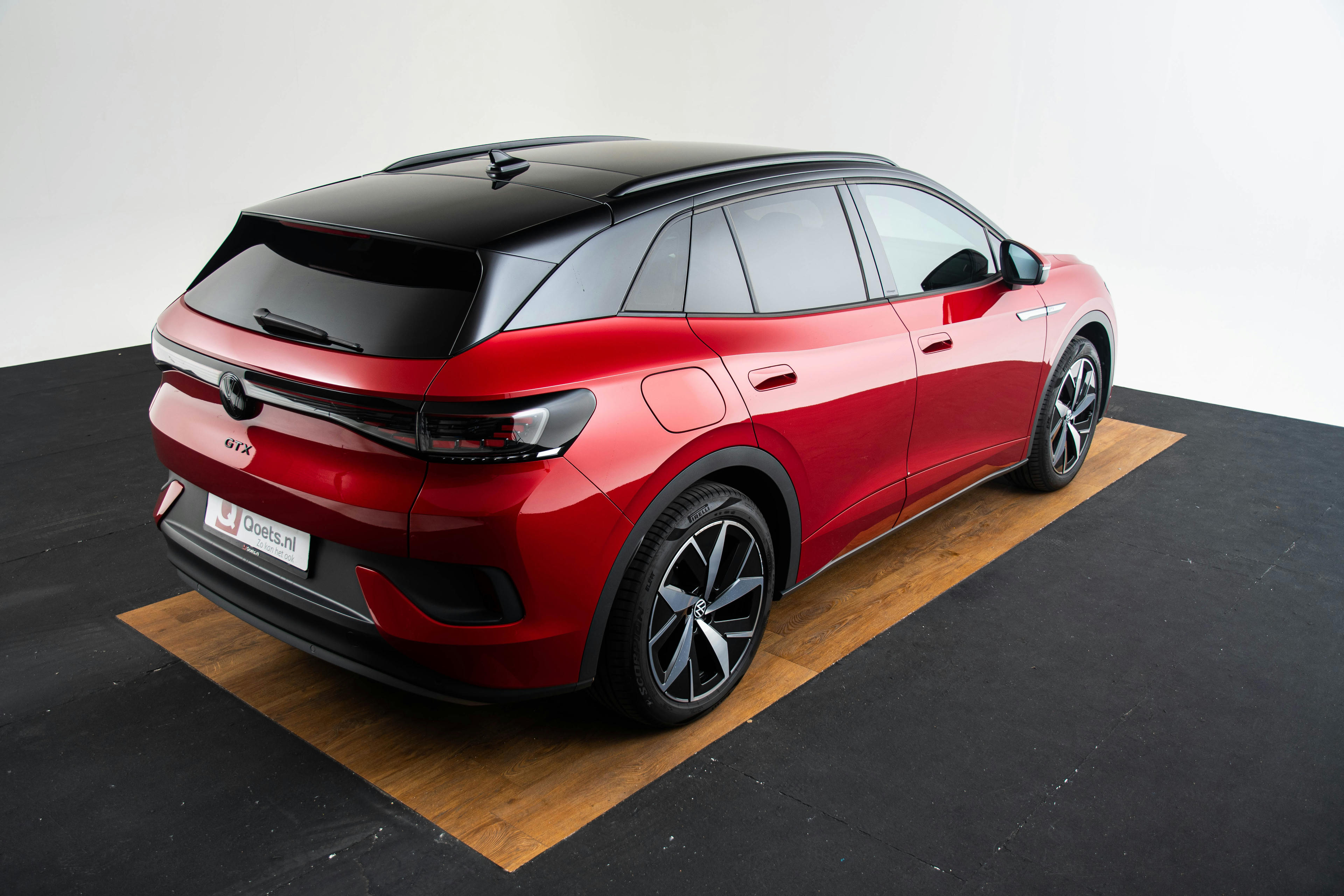 Car image 17