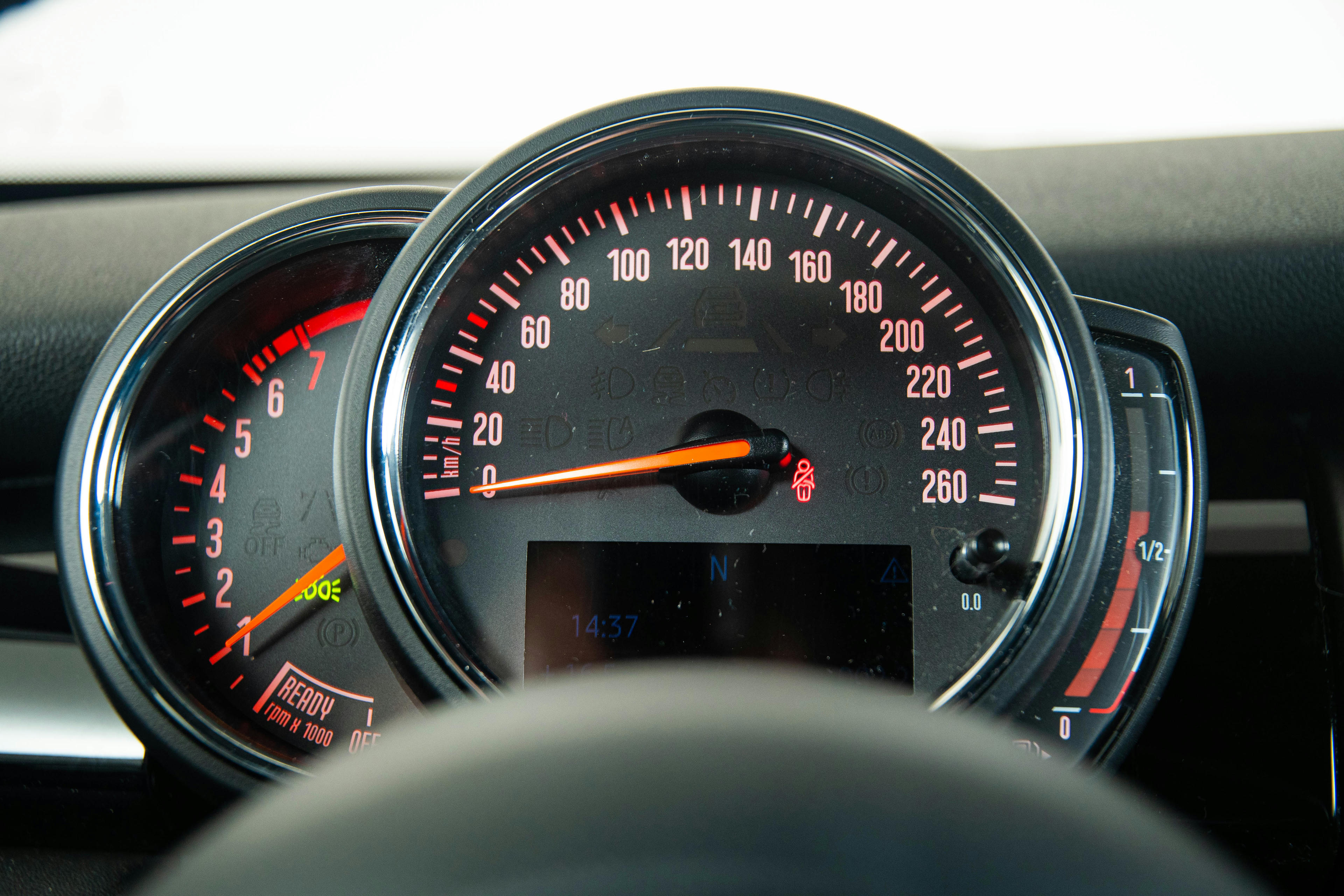 Car image 11