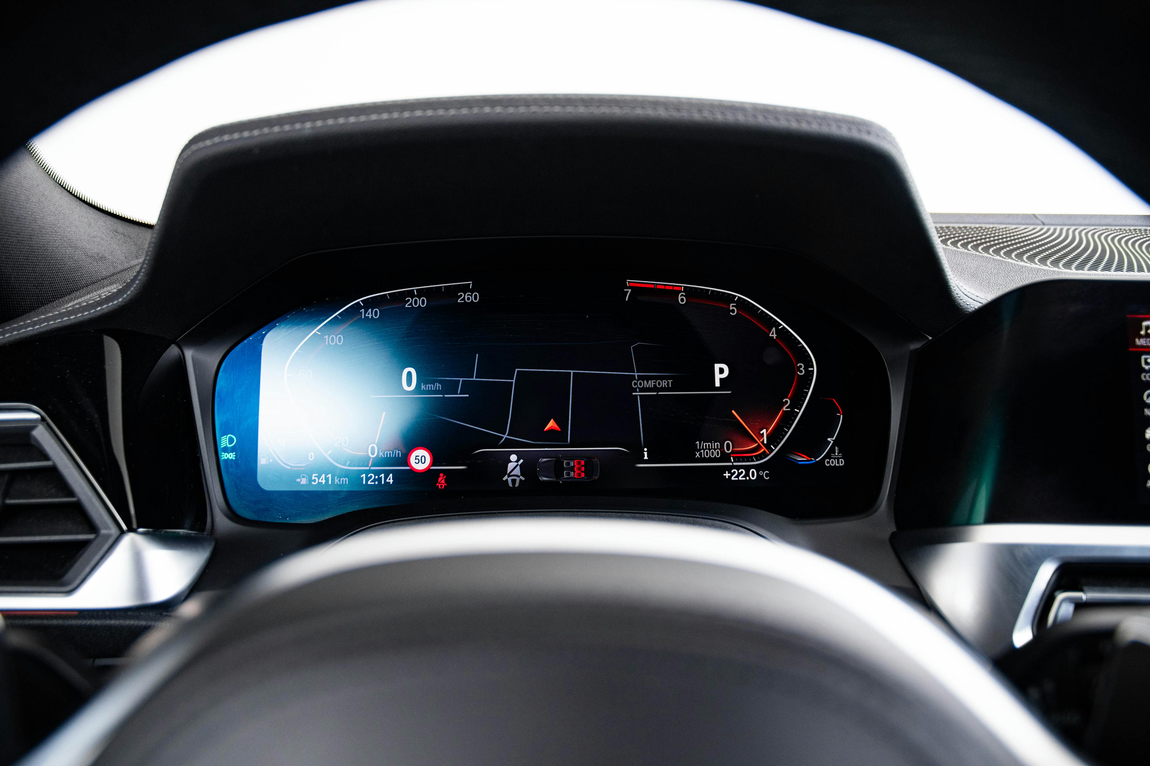 Car image 17