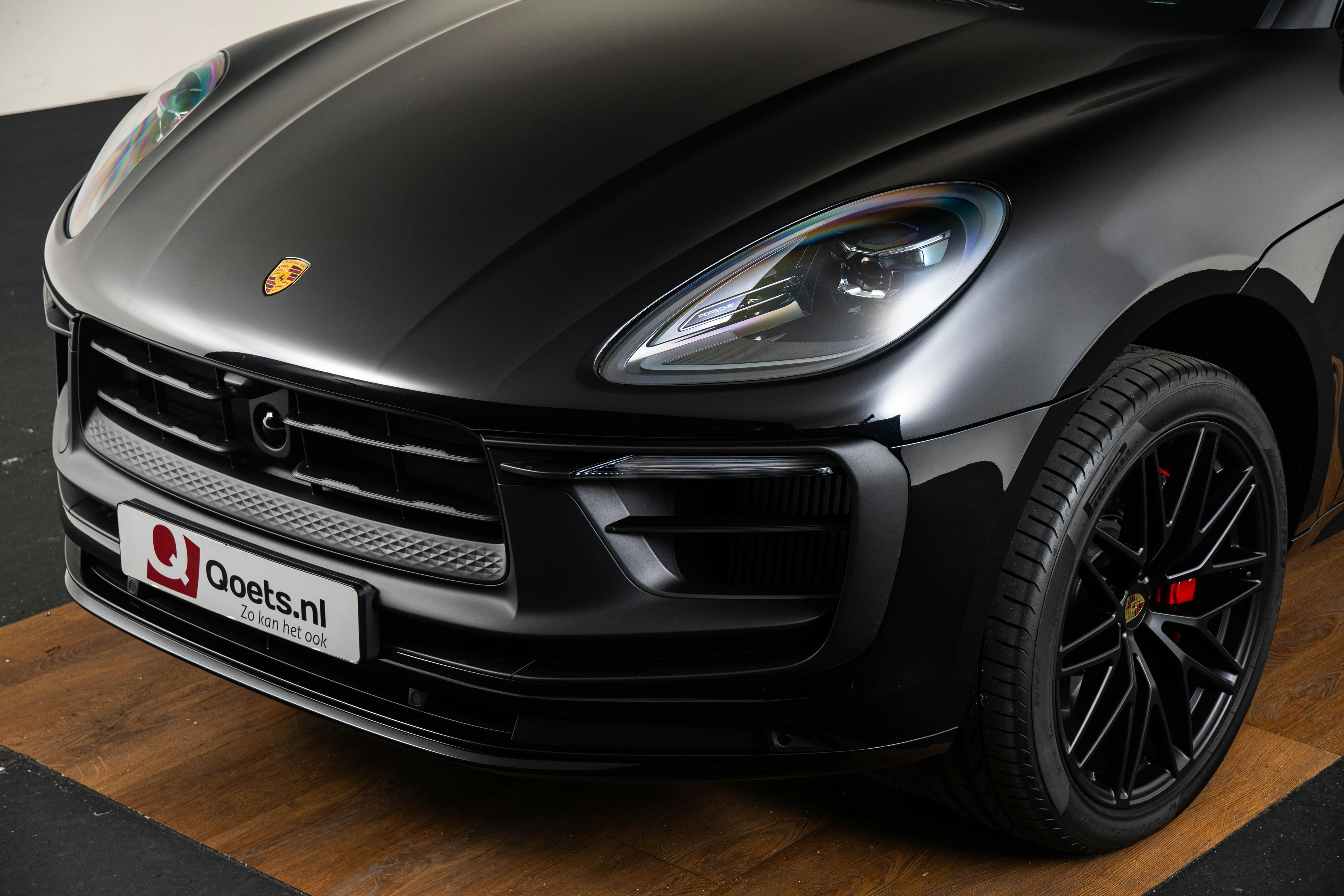 Car image 16
