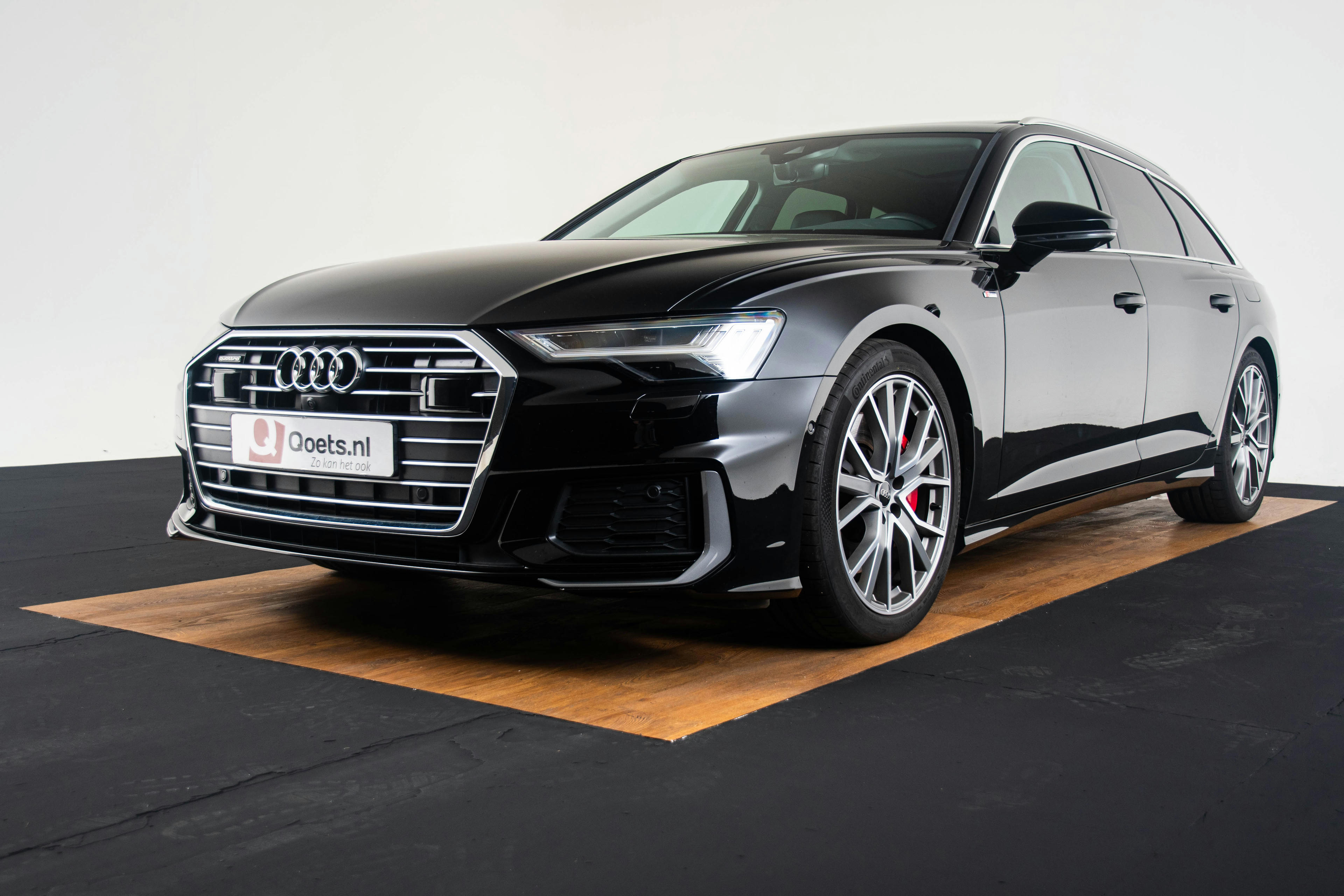Car image 10