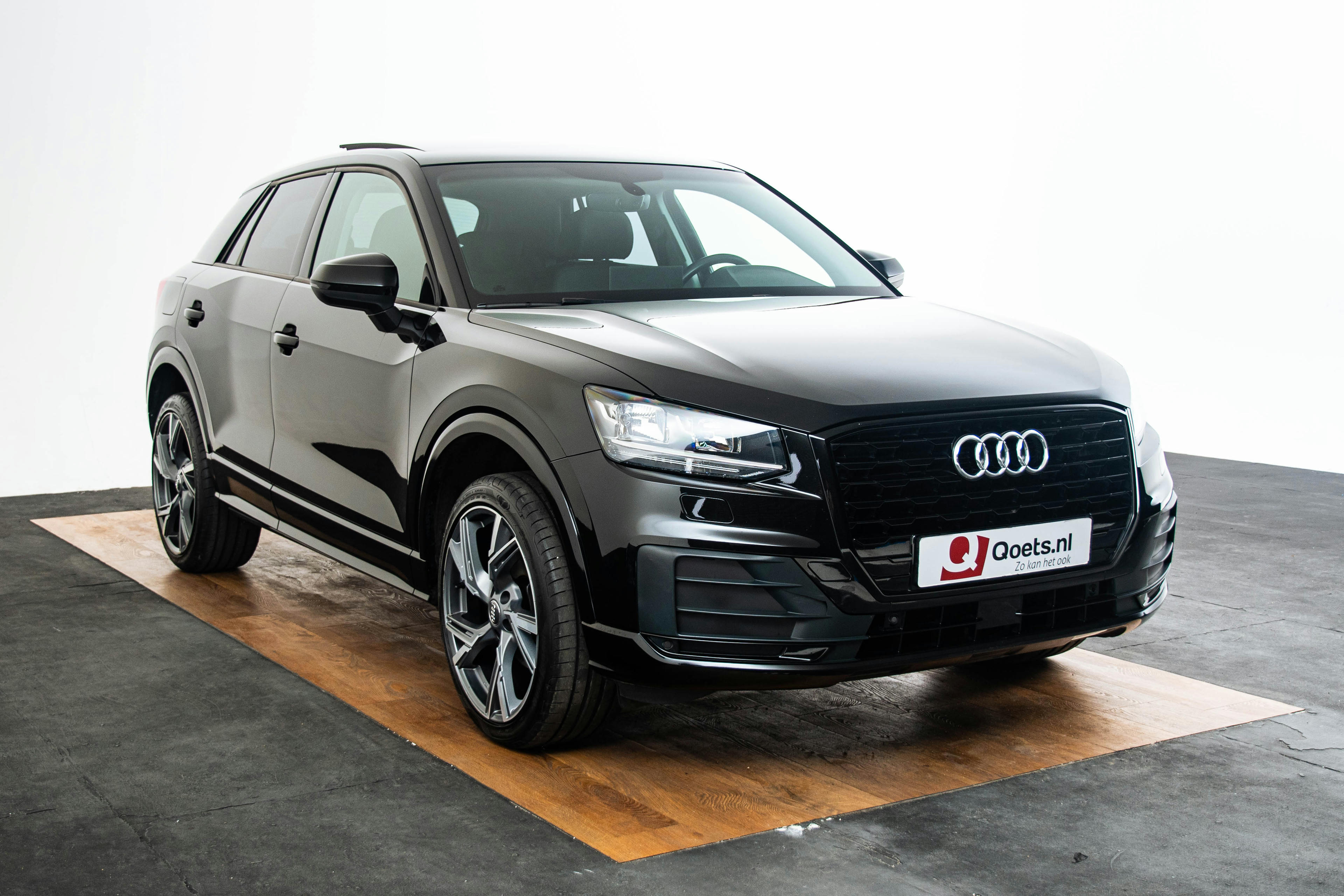 Car image 11