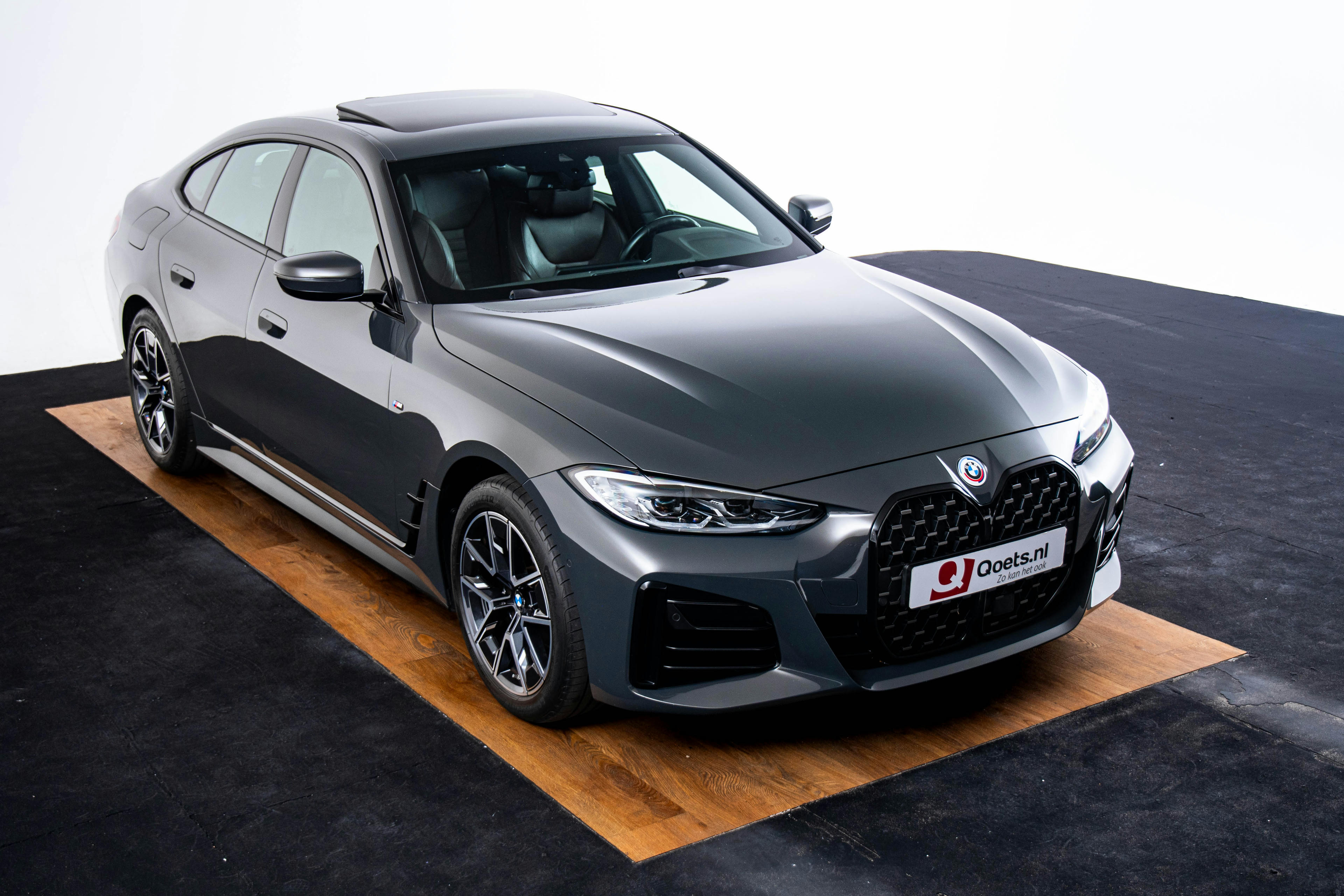 Car image 13