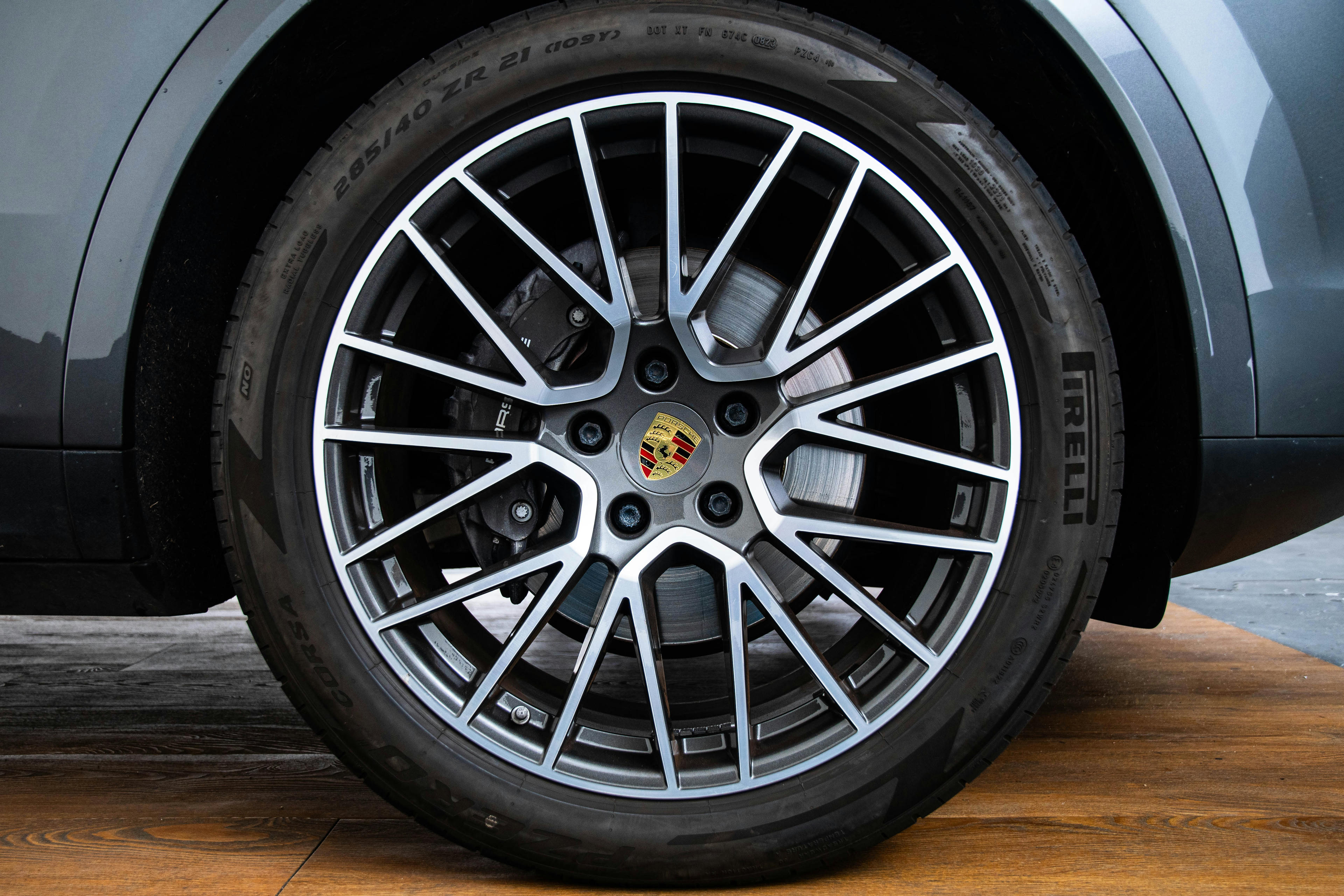 Car image 8