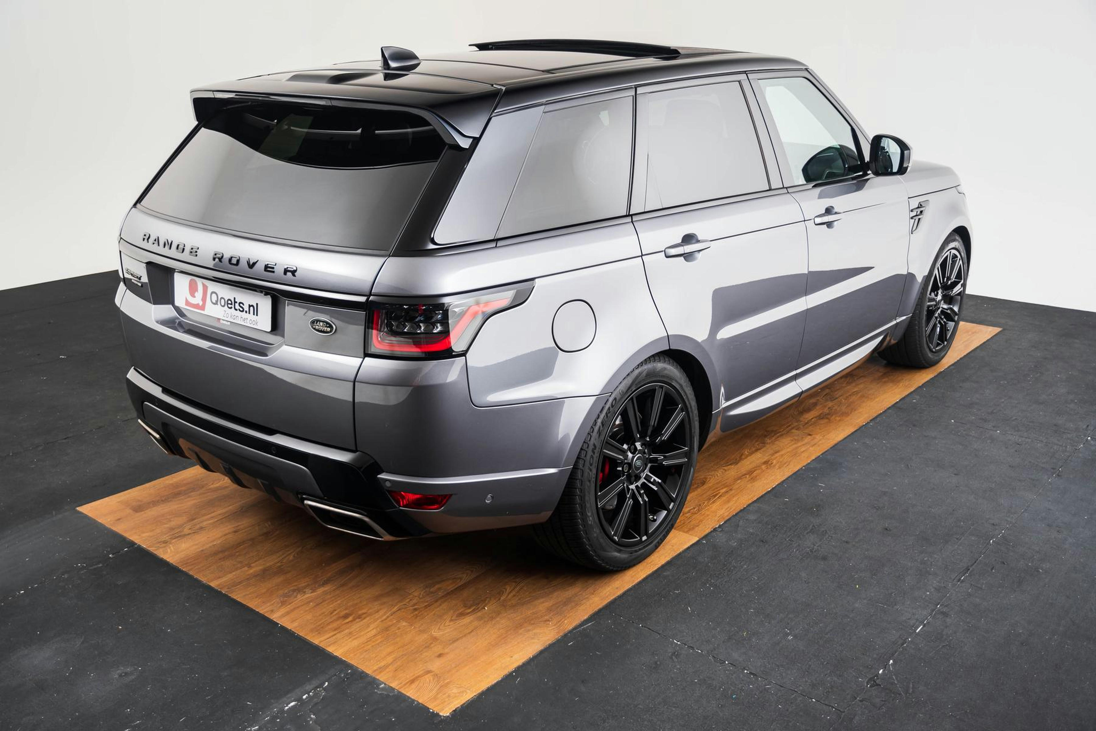 Car image 10