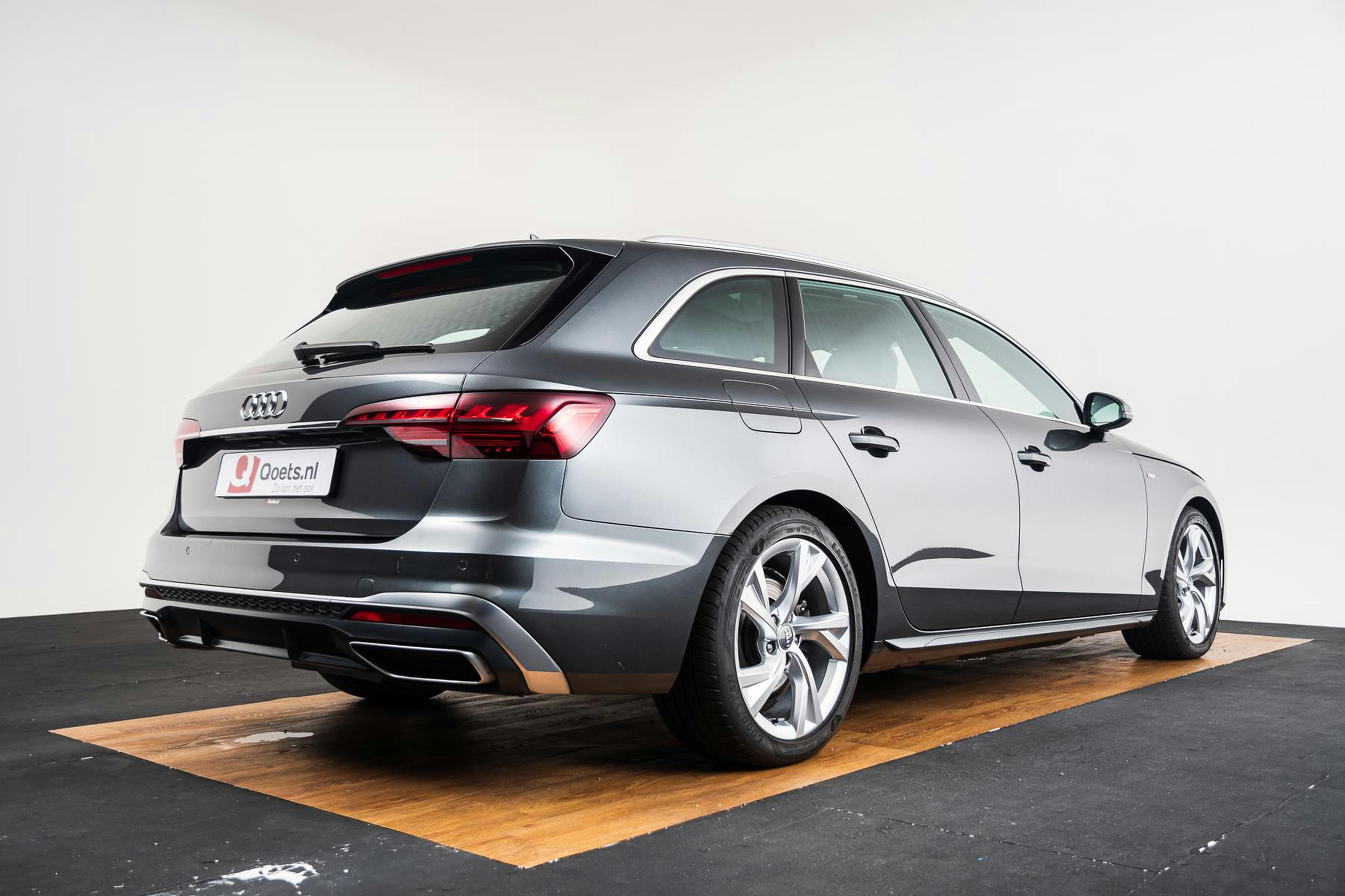 Car image 13